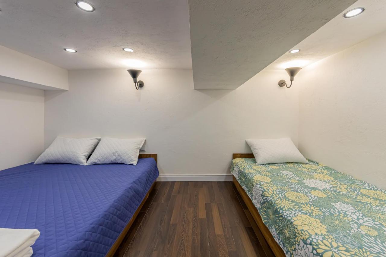 Kyiv Saksahanskoho Apart Hotel Luaran gambar