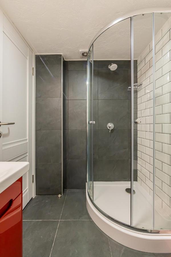 Kyiv Saksahanskoho Apart Hotel Luaran gambar